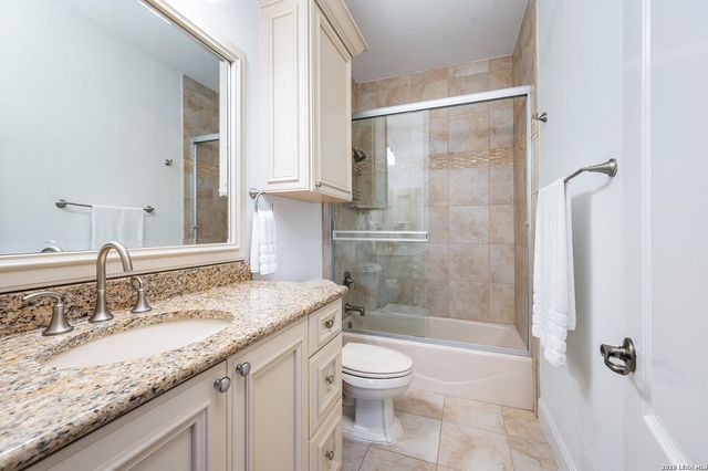 2 SAXBY GLN, San Antonio, TX 78257