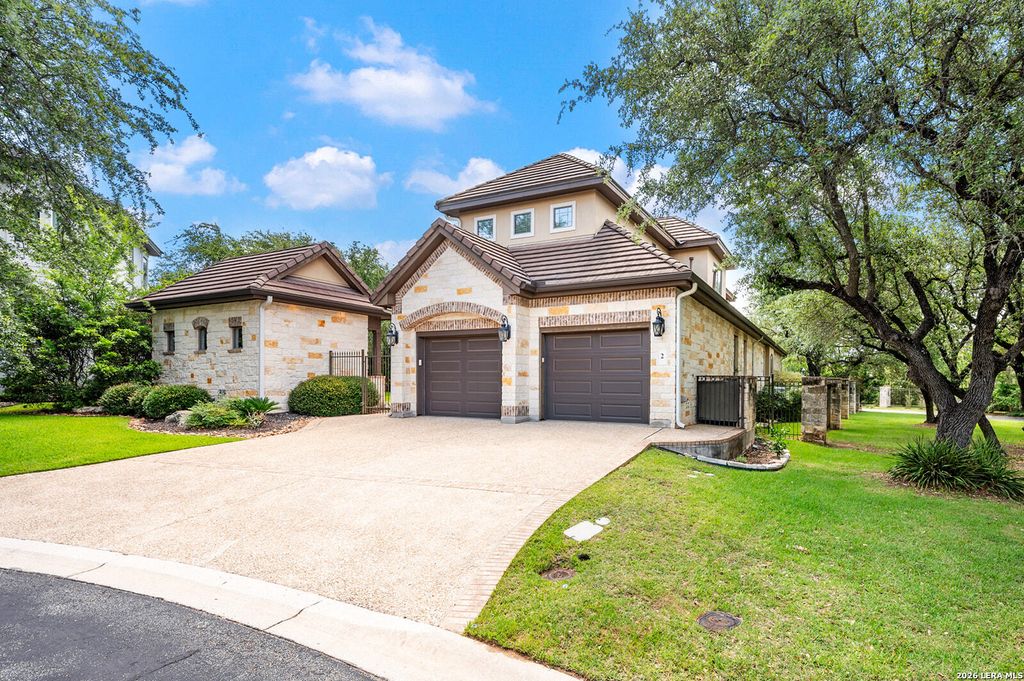2 SAXBY GLN, San Antonio, TX 78257