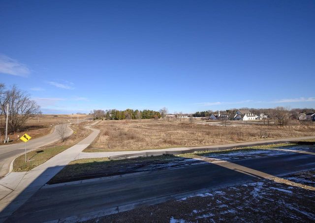 10122 Mosaic Way, Middleton, WI 53593
