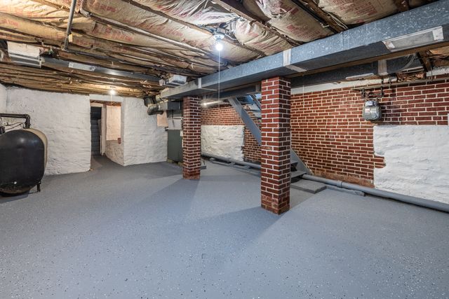 400 East Avenue, Bridgeport, CT 06610