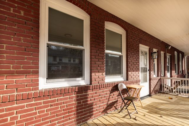 400 East Avenue, Bridgeport, CT 06610