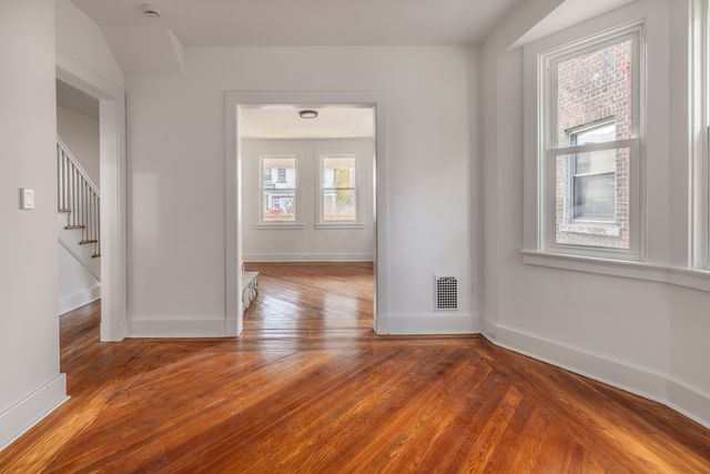 400 East Avenue, Bridgeport, CT 06610