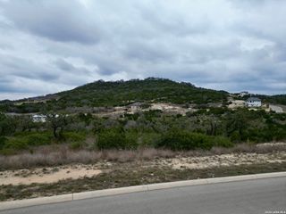 23518 Basse Cyn, San Antonio, TX 78023