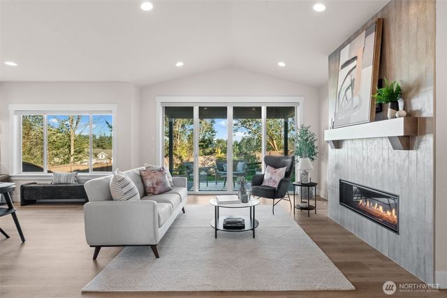 7537 Sandin Lane, Gig Harbor, WA 98335