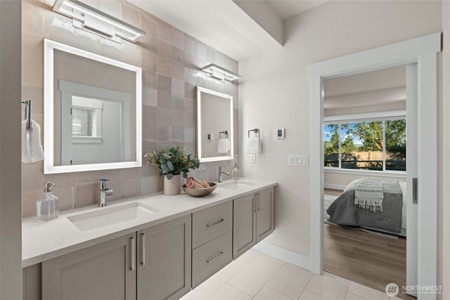 7537 Sandin Lane, Gig Harbor, WA 98335