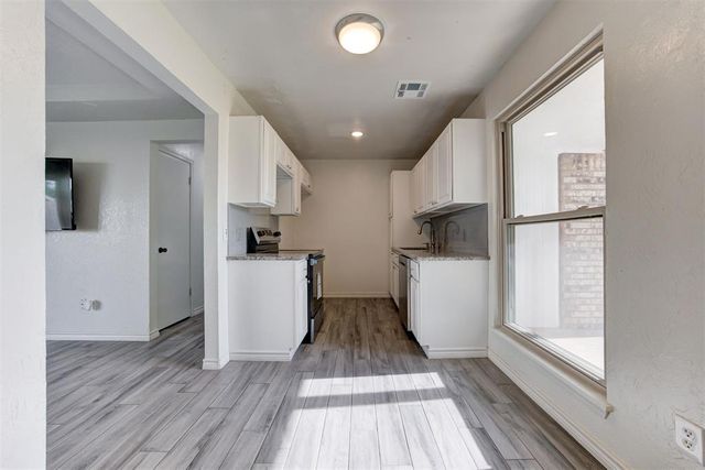 12401 SW 6th Street, Yukon, OK 73099