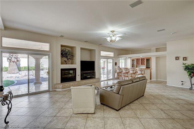 9145 November Breeze Street, Las Vegas, NV 89123