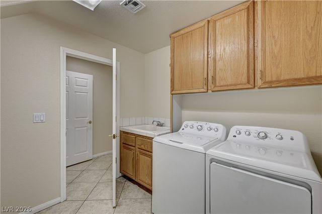 9145 November Breeze Street, Las Vegas, NV 89123