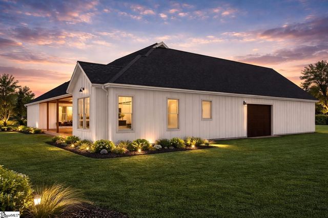 7 Autumn Leaves Way, Marietta, SC 29661