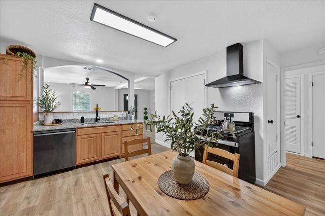 1830 San Antonio Street, Grand Prairie, TX 75051