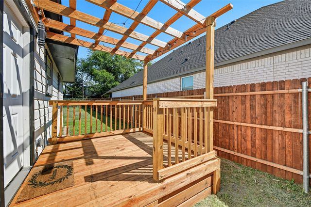 1830 San Antonio Street, Grand Prairie, TX 75051