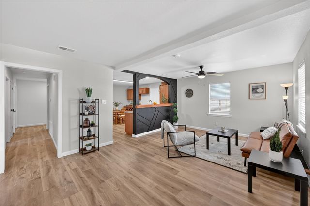 1830 San Antonio Street, Grand Prairie, TX 75051