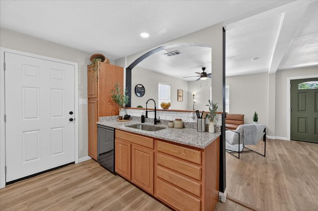 1830 San Antonio Street, Grand Prairie, TX 75051