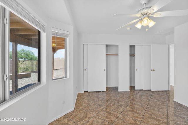 684 W Echo Mesa Drive, Green Valley, AZ 85614