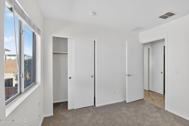 684 W Echo Mesa Drive, Green Valley, AZ 85614