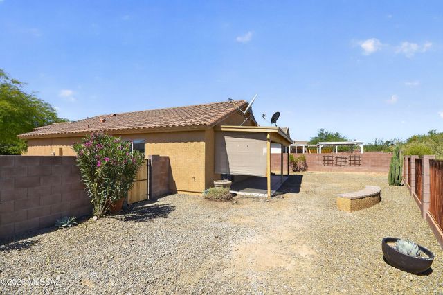 684 W Echo Mesa Drive, Green Valley, AZ 85614