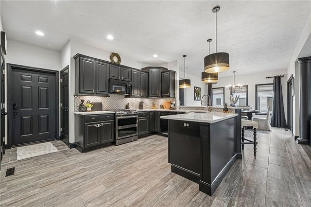 8320 Delaware Ave, North Huntingdon, PA 15642