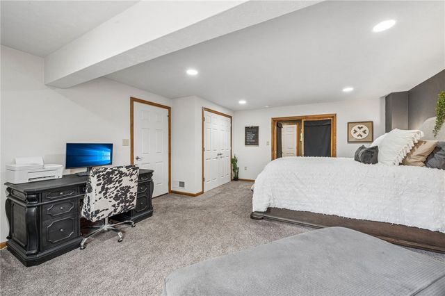 8320 Delaware Ave, North Huntingdon, PA 15642