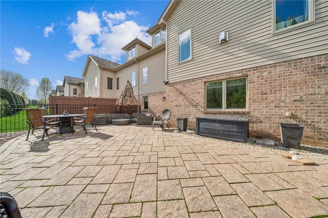 8320 Delaware Ave, North Huntingdon, PA 15642