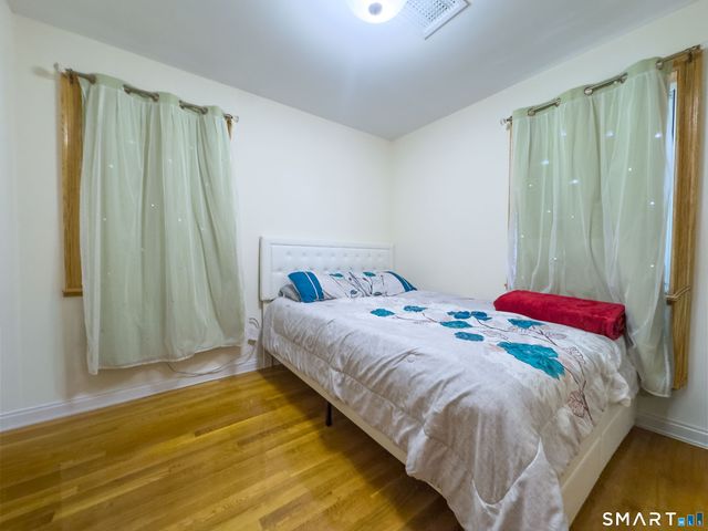 90 Seymour Street, Waterbury, CT 06708