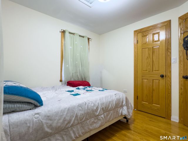90 Seymour Street, Waterbury, CT 06708