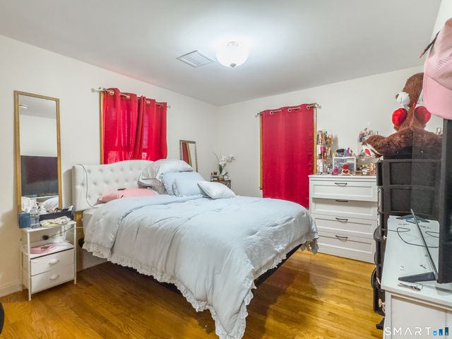 90 Seymour Street, Waterbury, CT 06708