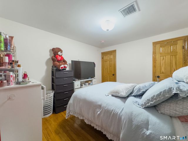 90 Seymour Street, Waterbury, CT 06708