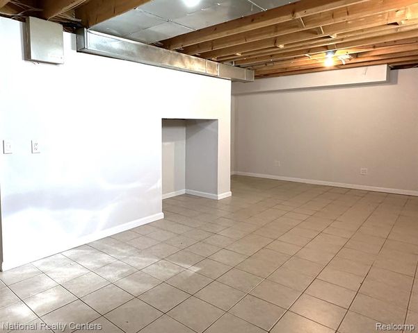 11003 Studebaker Avenue, Warren, MI 48089