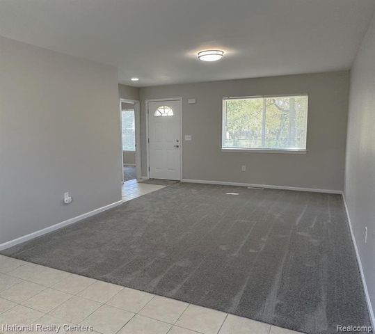 11003 Studebaker Avenue, Warren, MI 48089