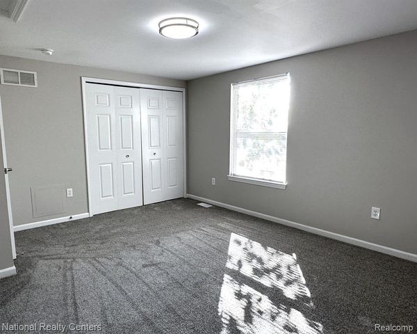 11003 Studebaker Avenue, Warren, MI 48089