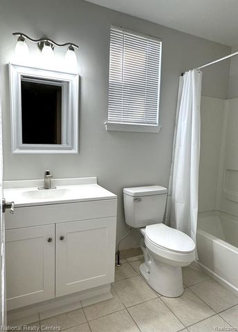 11003 Studebaker Avenue, Warren, MI 48089