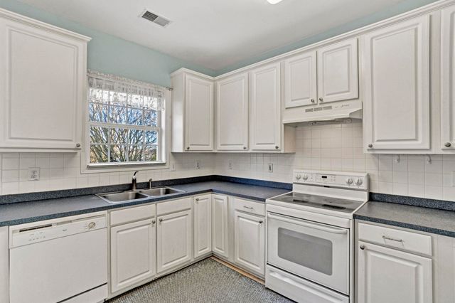 200 Sawyer Drive, Greenville, SC 29605