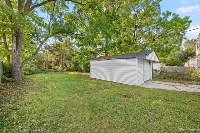 9583 Stahelin Avenue, Detroit, MI 48228