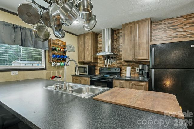 3443 Meldonna Drive, Maiden, NC 28650