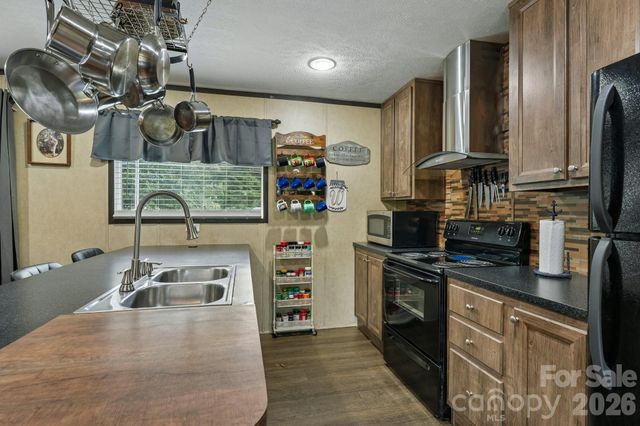 3443 Meldonna Drive, Maiden, NC 28650