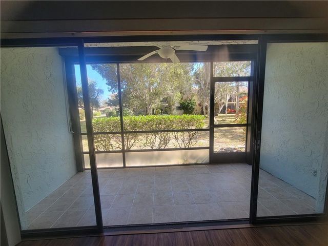 400 18th Street C2, Vero Beach, FL 32960