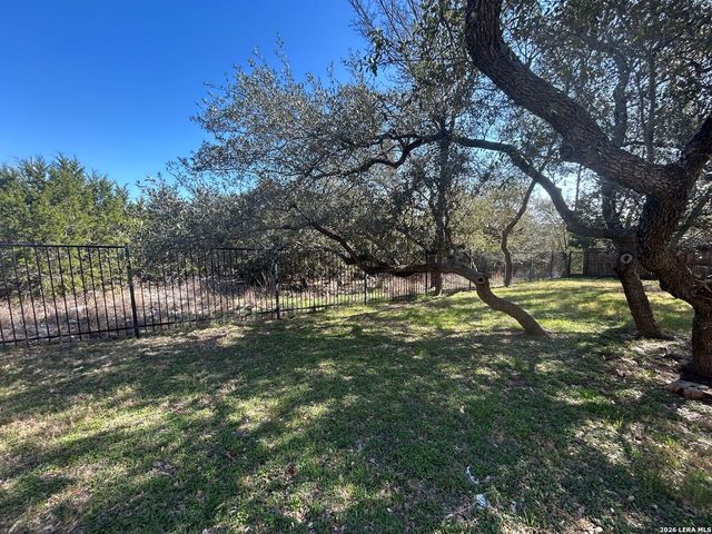 26134 Dakota Chief, San Antonio, TX 78261