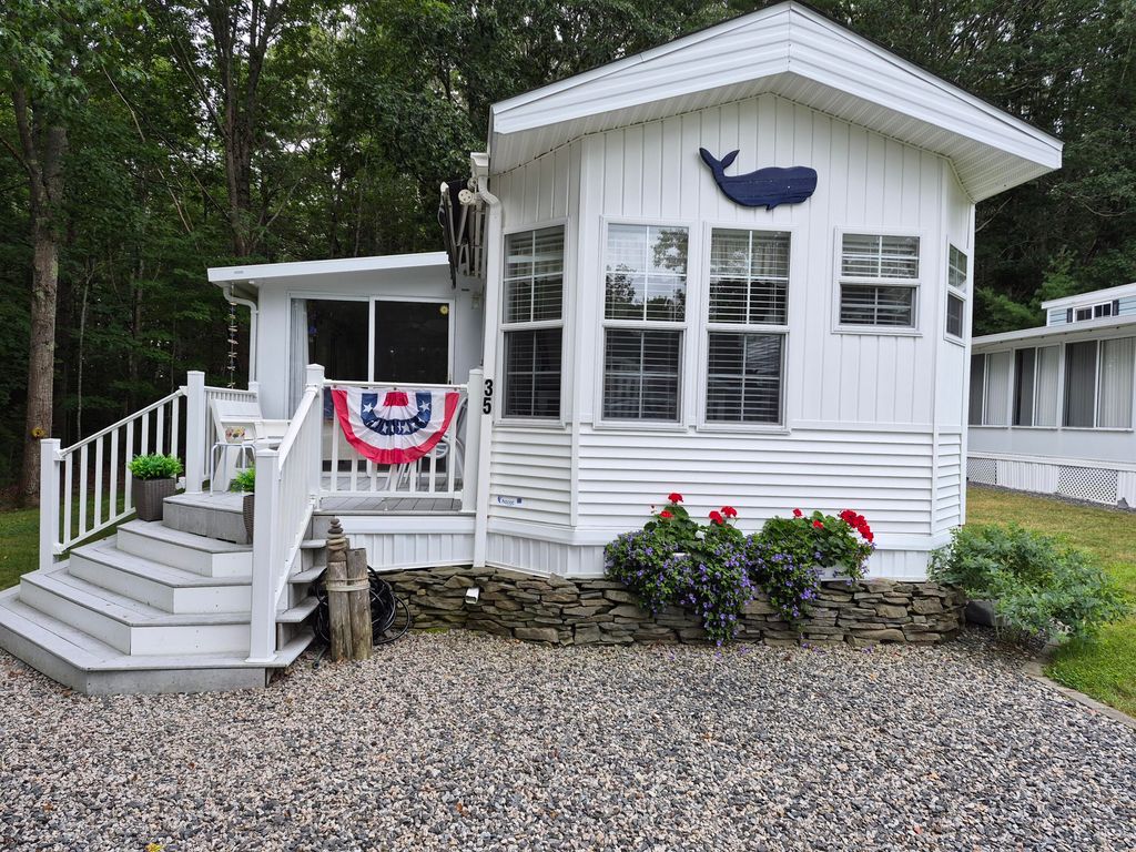 620 Post Road 35, Wells, ME 04090 — exterior
