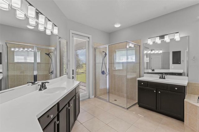 8640 STONE HARBOUR LOOP, Bradenton, FL 34212