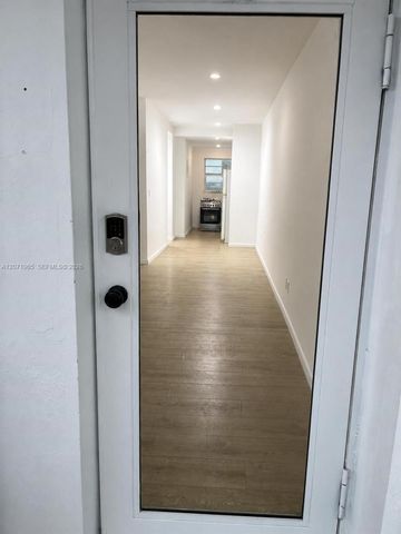 620 76th Street 10, Miami Beach, FL 33141