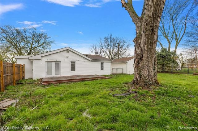 27321 Baldwin Avenue, Warren, MI 48092