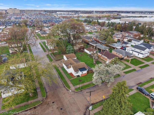 27321 Baldwin Avenue, Warren, MI 48092