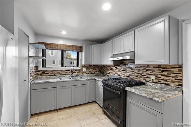 27321 Baldwin Avenue, Warren, MI 48092