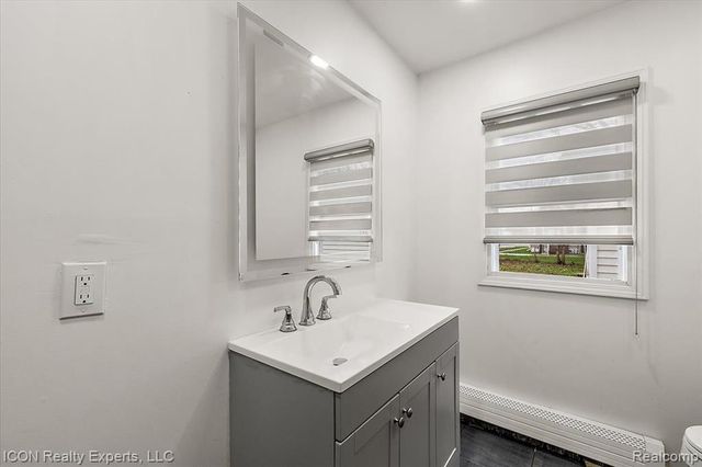 27321 Baldwin Avenue, Warren, MI 48092