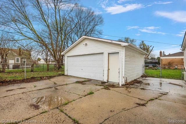 27321 Baldwin Avenue, Warren, MI 48092