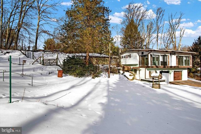 94 PENNYPACKER RD, Mohnton, PA 19540