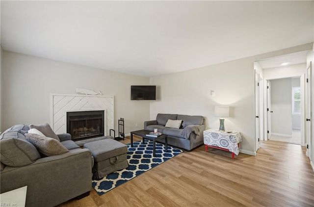 9532 5th Bay St Apt A, Norfolk, VA 23518
