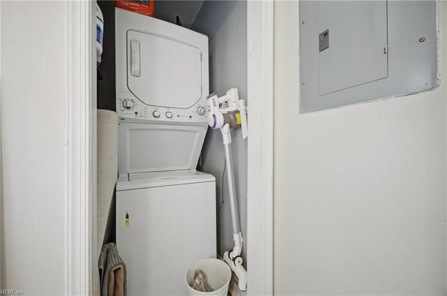 9532 5th Bay St Apt A, Norfolk, VA 23518
