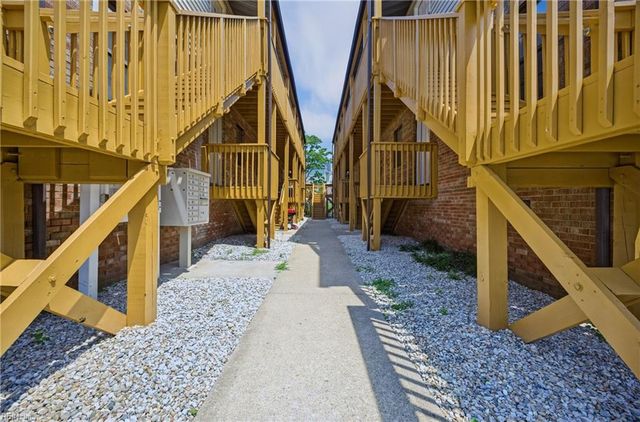 9532 5th Bay St Apt A, Norfolk, VA 23518