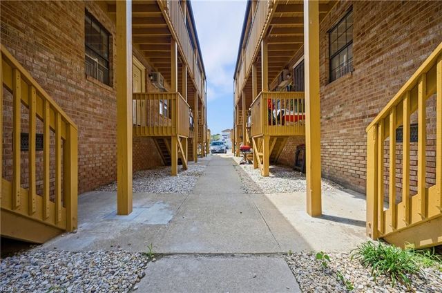 9532 5th Bay St Apt A, Norfolk, VA 23518
